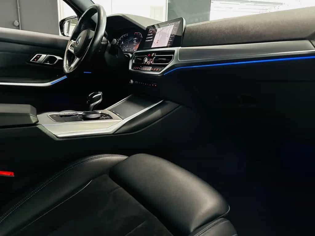 BMW 320 d M Sport *Laser*Head-Up*Alcantara*El.Ahk* 01/2020-photo-29