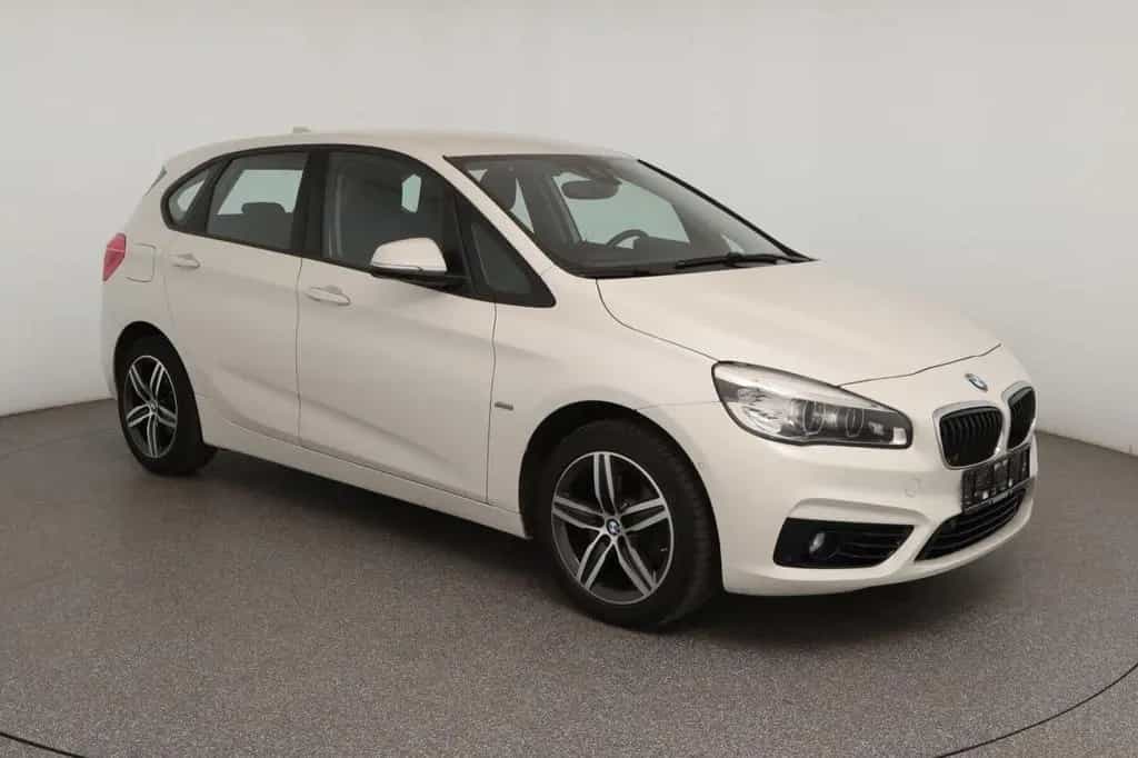 BMW 220 Active Tourer 220i AT Sport Line LED+NAVI+PDC+SHZ+Autom./Klima 12/2017-photo-2