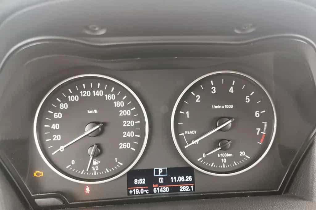 BMW 220 Active Tourer 220i AT Sport Line LED+NAVI+PDC+SHZ+Autom./Klima 12/2017-photo-8