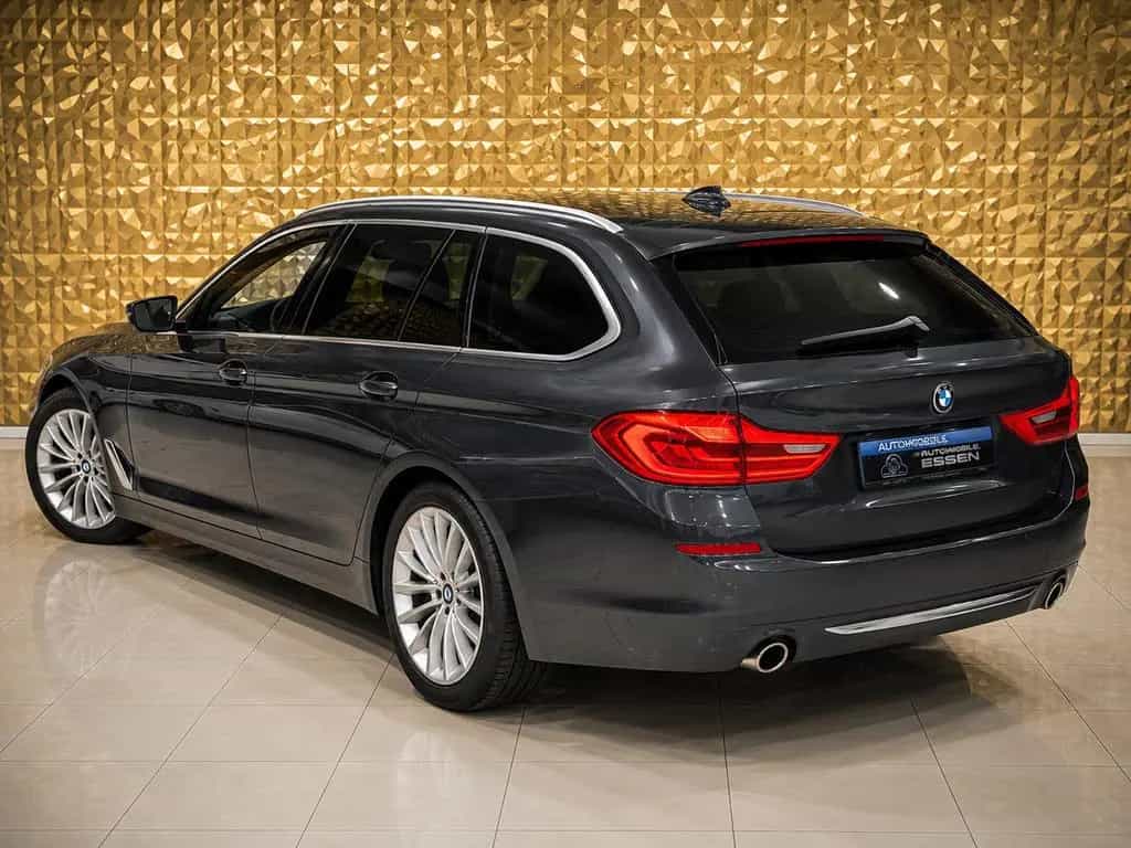 BMW 530 i xDrive Luxury Line|1.HAND|HEAD-UP|AHK|LUFT 10/2017-photo-1