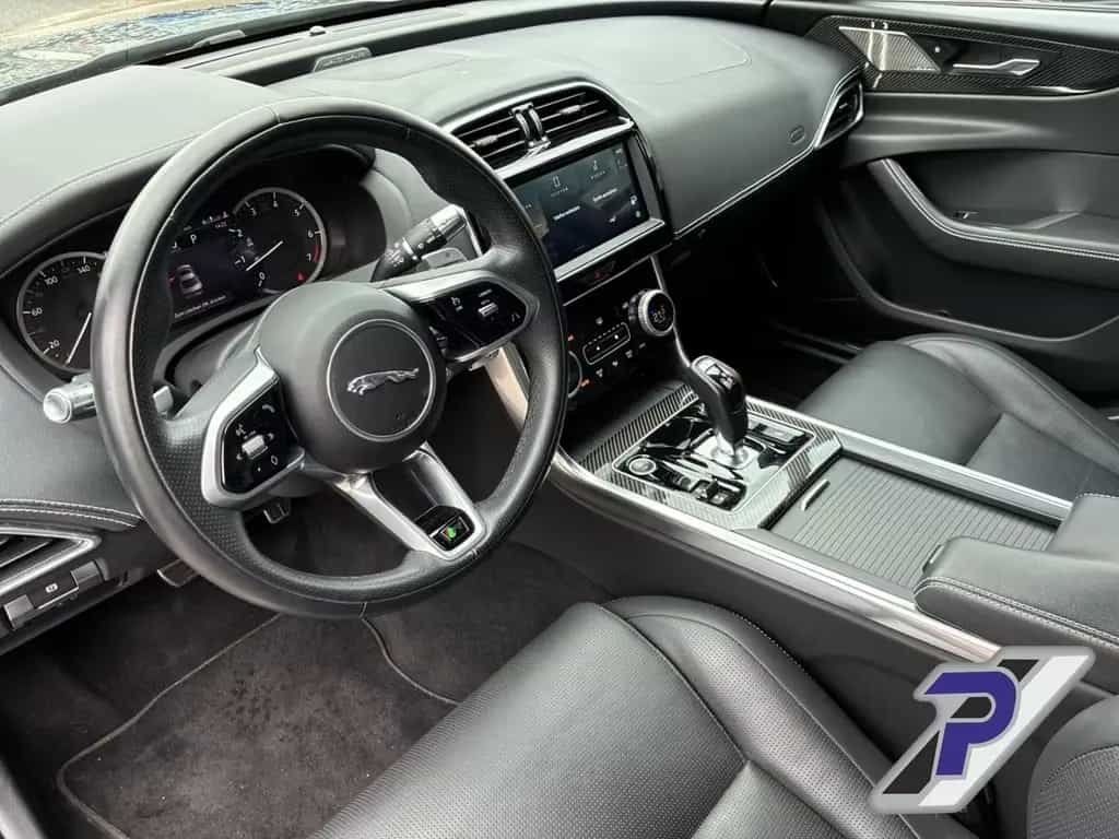 Jaguar XE R-Dynamic Black AWD Navi Leder Soundsystem Me 01/2022-photo-10