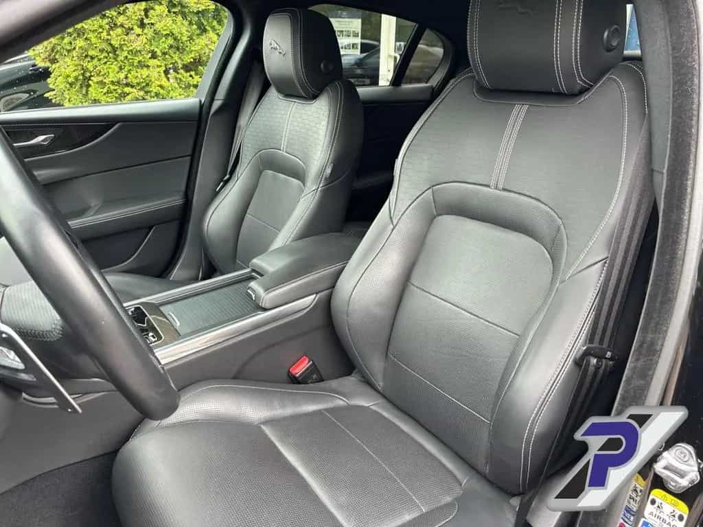 Jaguar XE R-Dynamic Black AWD Navi Leder Soundsystem Me 01/2022-photo-20