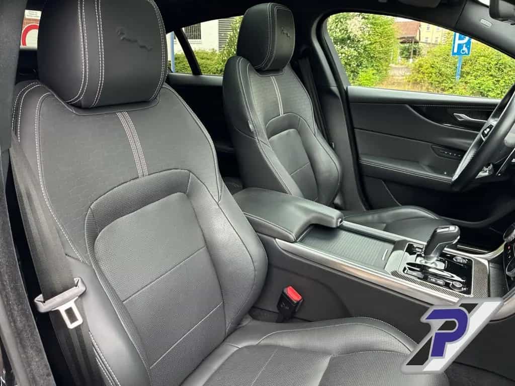 Jaguar XE R-Dynamic Black AWD Navi Leder Soundsystem Me 01/2022-photo-22