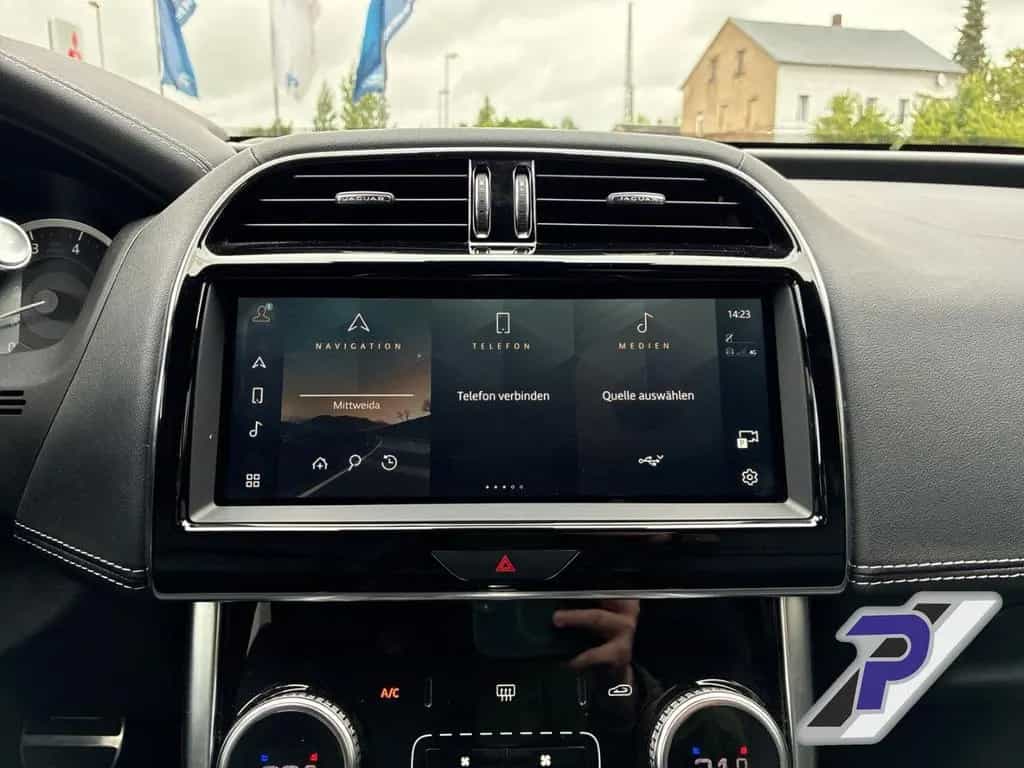 Jaguar XE R-Dynamic Black AWD Navi Leder Soundsystem Me 01/2022-photo-23