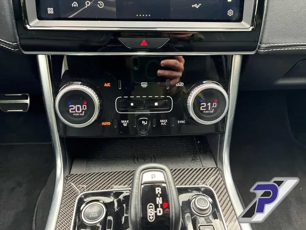 Jaguar XE R-Dynamic Black AWD Navi Leder Soundsystem Me 01/2022-photo-24