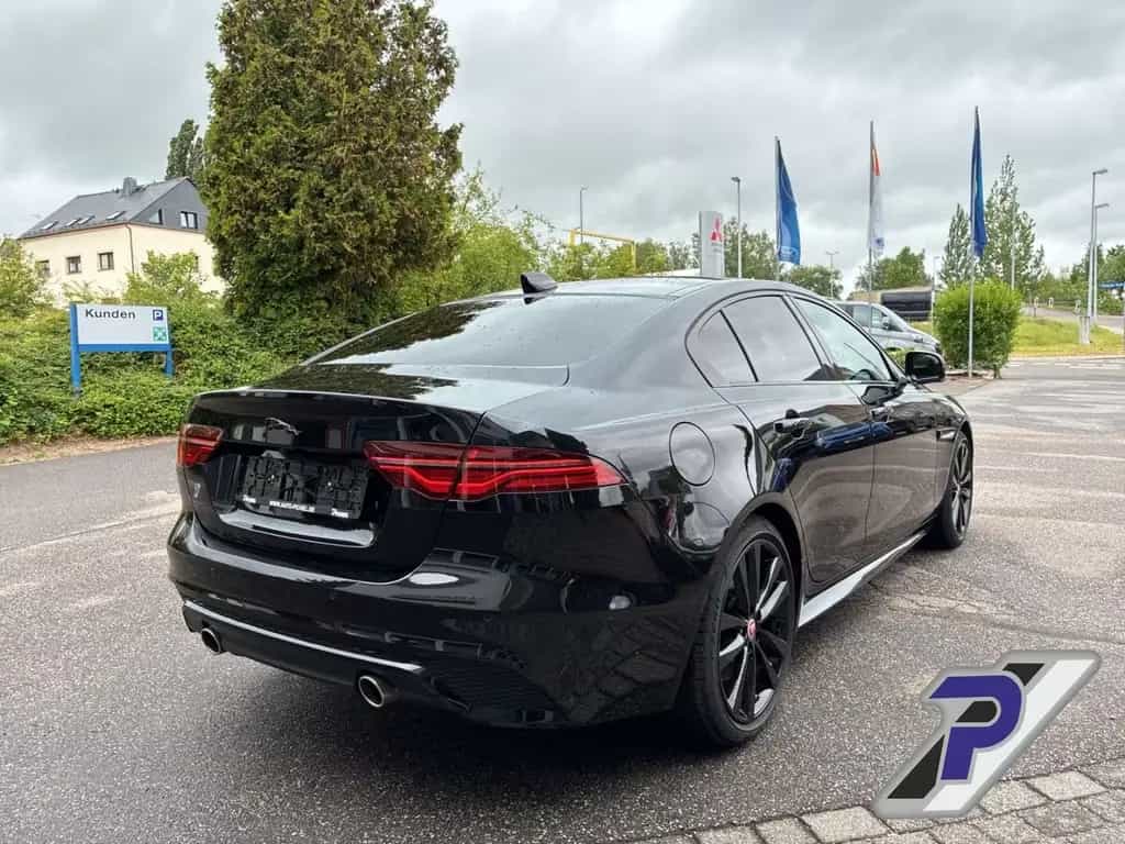 Jaguar XE R-Dynamic Black AWD Navi Leder Soundsystem Me 01/2022-photo-4