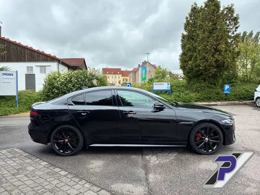 Jaguar XE R-Dynamic Black AWD Navi Leder Soundsystem Me 01/2022-photo-5