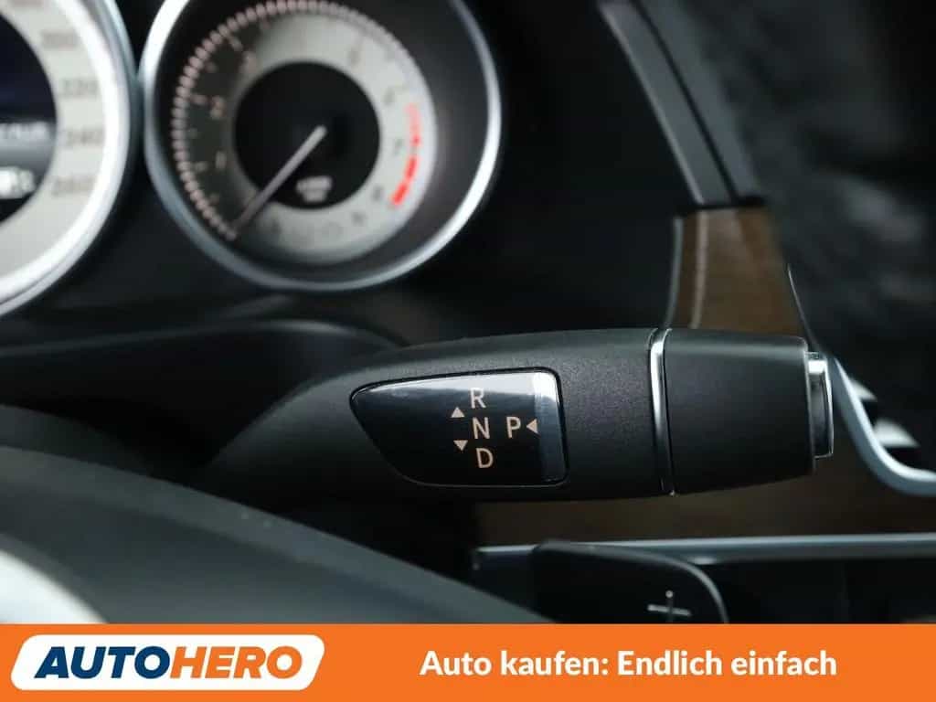 Mercedes-Benz E 200 CGI T BlueEfficiency Avantgarde Aut.*NAV* 01/2016-photo-24