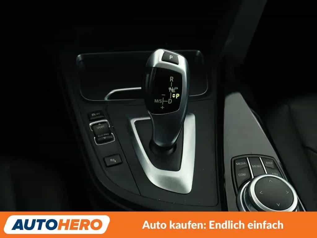 BMW 320 Gran Turismo 320d GT xDrive Luxury Line Aut.*NAVI*ACC*PDC*SHZ 02/2019-photo-23