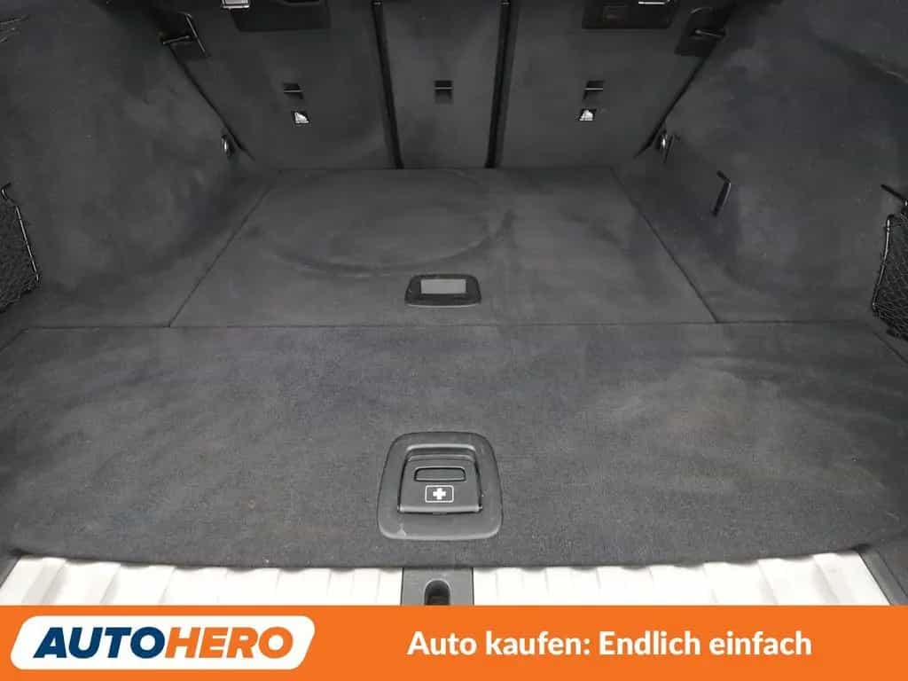 BMW 318 d Advantage Aut.*NAVI*LED*TEMPO*CAM*PDC*SHZ* 05/2021-photo-17