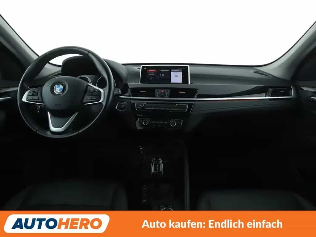BMW X1 xDrive 20d xLine Aut.*PANO*ACC*LED*NAVI*PDC* 07/2021-photo-11