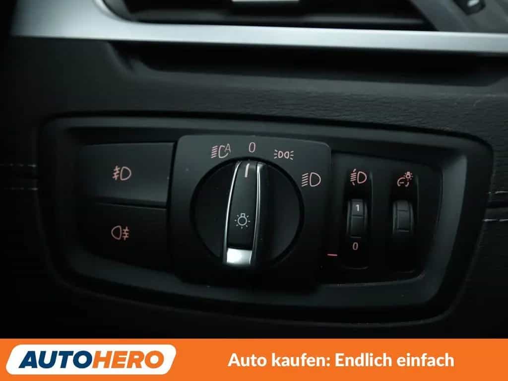 BMW X1 xDrive 20d xLine Aut.*PANO*ACC*LED*NAVI*PDC* 07/2021-photo-25