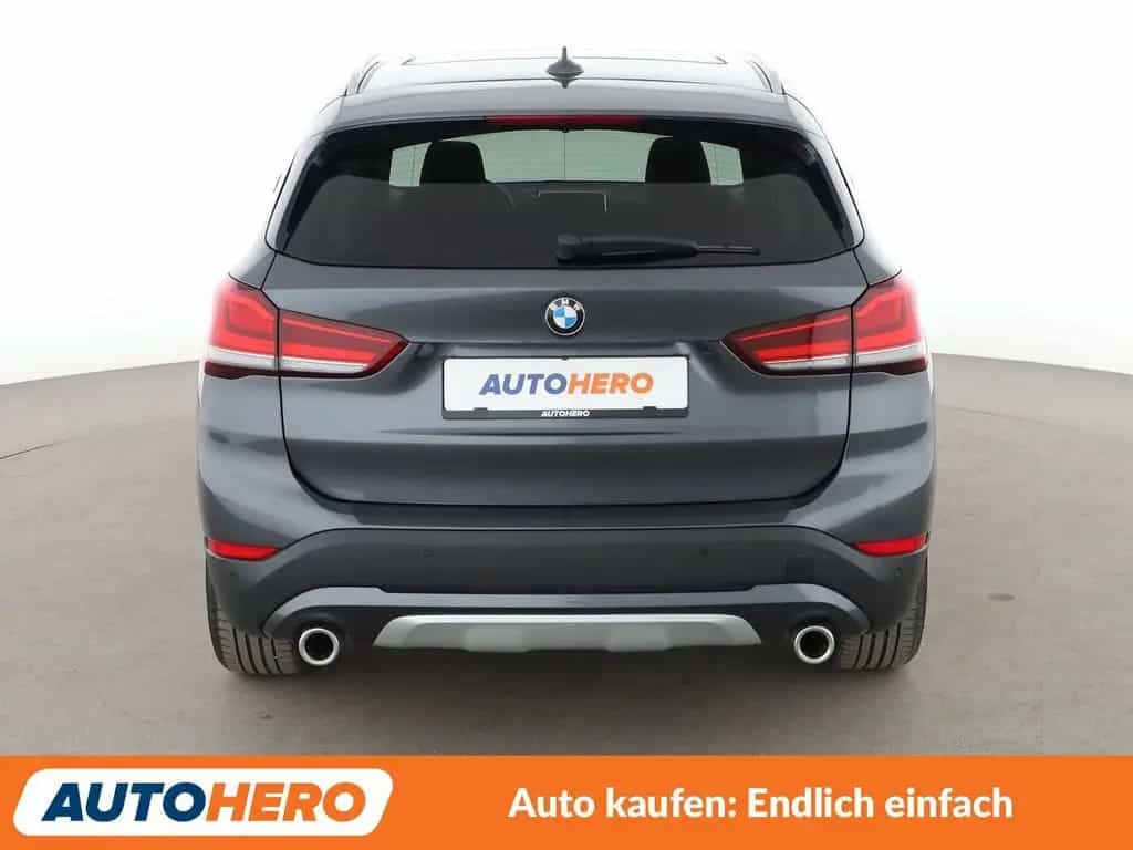 BMW X1 xDrive 20d xLine Aut.*PANO*ACC*LED*NAVI*PDC* 07/2021-photo-4