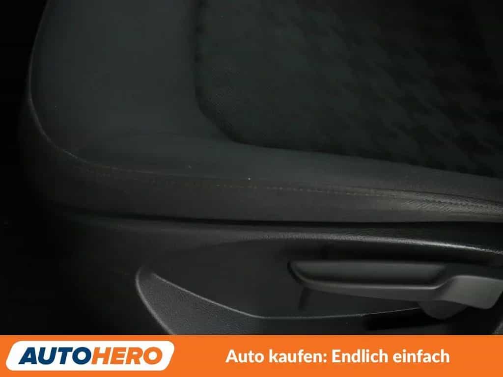 Audi A3 Limousine 1.4 TFSI Attraction*NAVI*XENON*PDC* 05/2016-photo-34