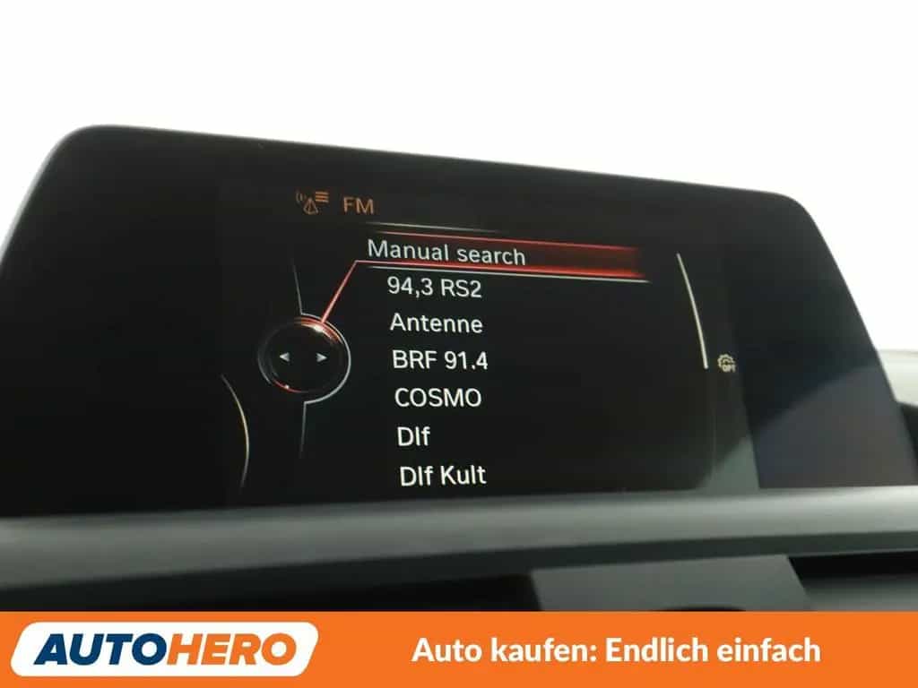 BMW 118 i Sport Line Aut.*NAVI*LED*TEMPO*PDC*SHZ* 07/2016-photo-22
