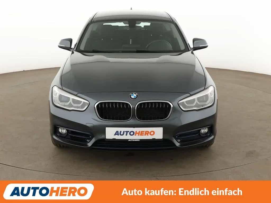 BMW 118 i Sport Line Aut.*NAVI*LED*TEMPO*PDC*SHZ* 07/2016-photo-8