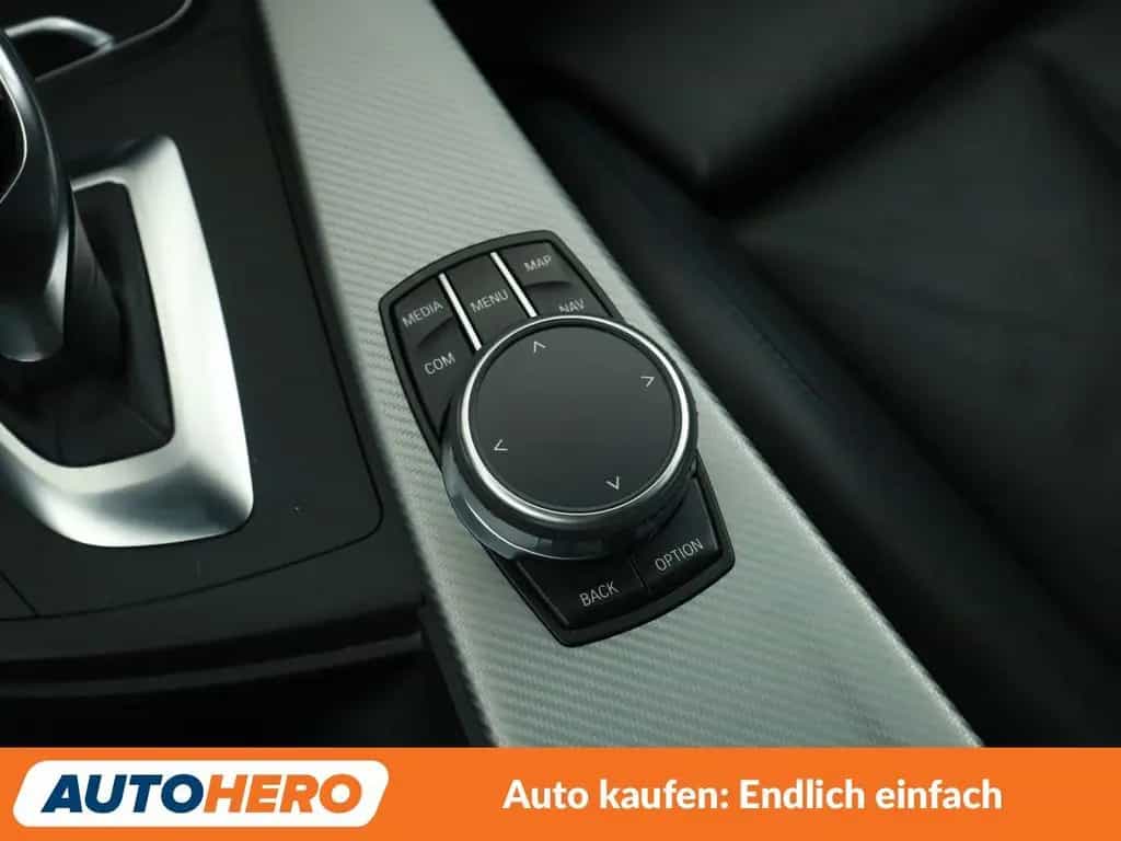 BMW 320 d M Sport Shadow Aut.*NAVI*LED*CAM*SHZ*ALU* 08/2018-photo-24