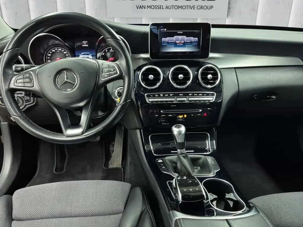 Mercedes-Benz C 180 T Avantgarde 04/2017-photo-11