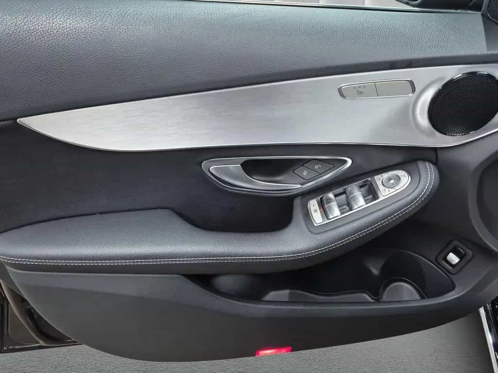 Mercedes-Benz C 180 T Avantgarde 04/2017-photo-15