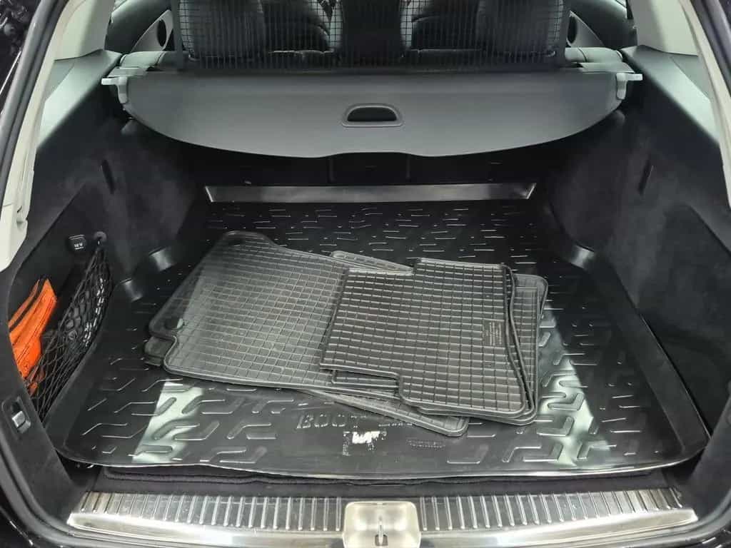 Mercedes-Benz C 180 T Avantgarde 04/2017-photo-16