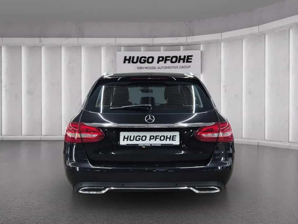 Mercedes-Benz C 180 T Avantgarde 04/2017-photo-3