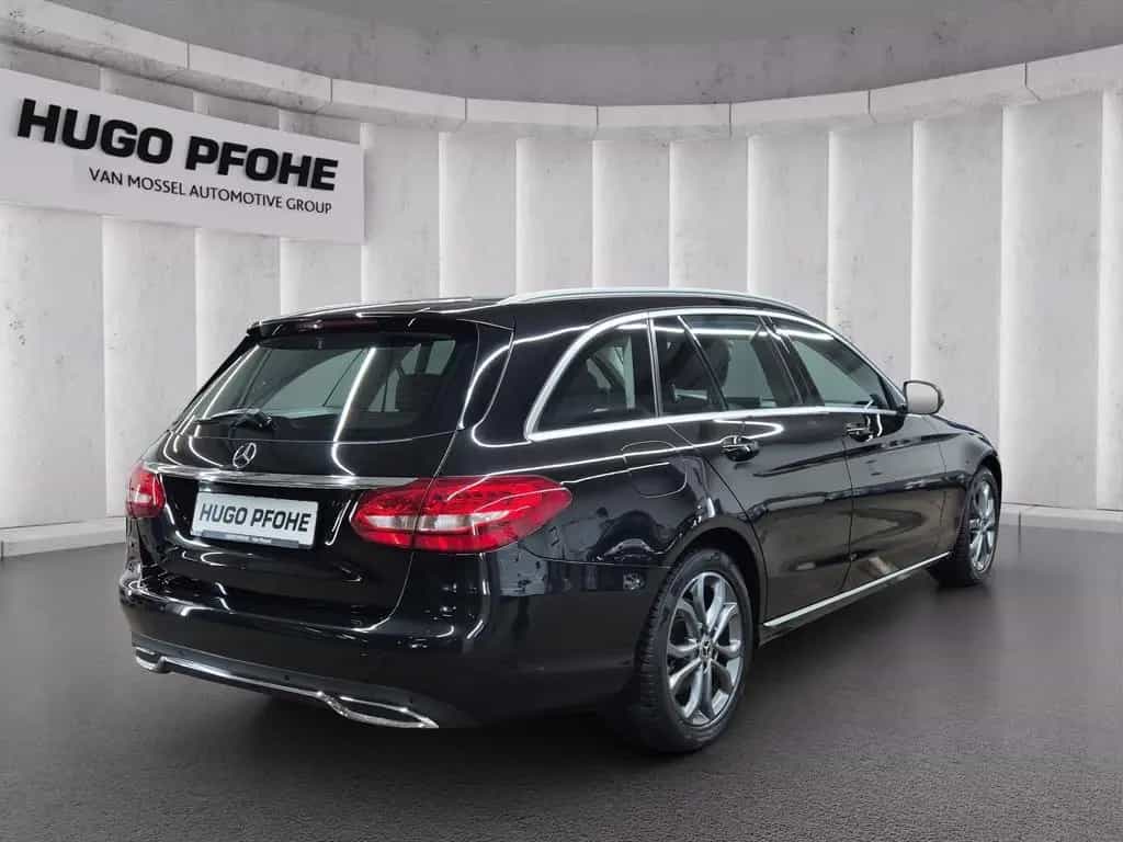 Mercedes-Benz C 180 T Avantgarde 04/2017-photo-4