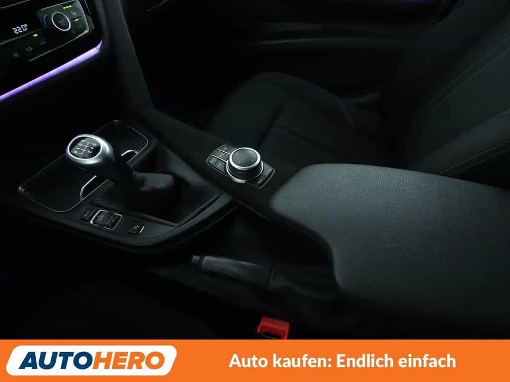 BMW 320 3er 320i Advantage*NAVI*TEMPO*CAM*PDC*SHZ*LIM* 02/2019-photo-24