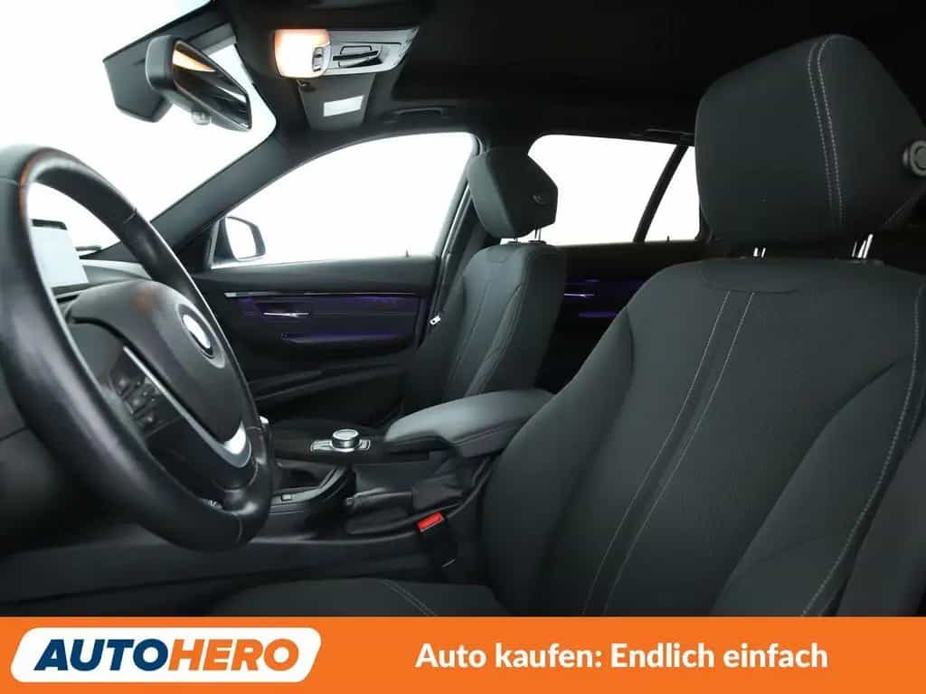 BMW 320 3er 320i Advantage*NAVI*TEMPO*CAM*PDC*SHZ*LIM* 02/2019-photo-9
