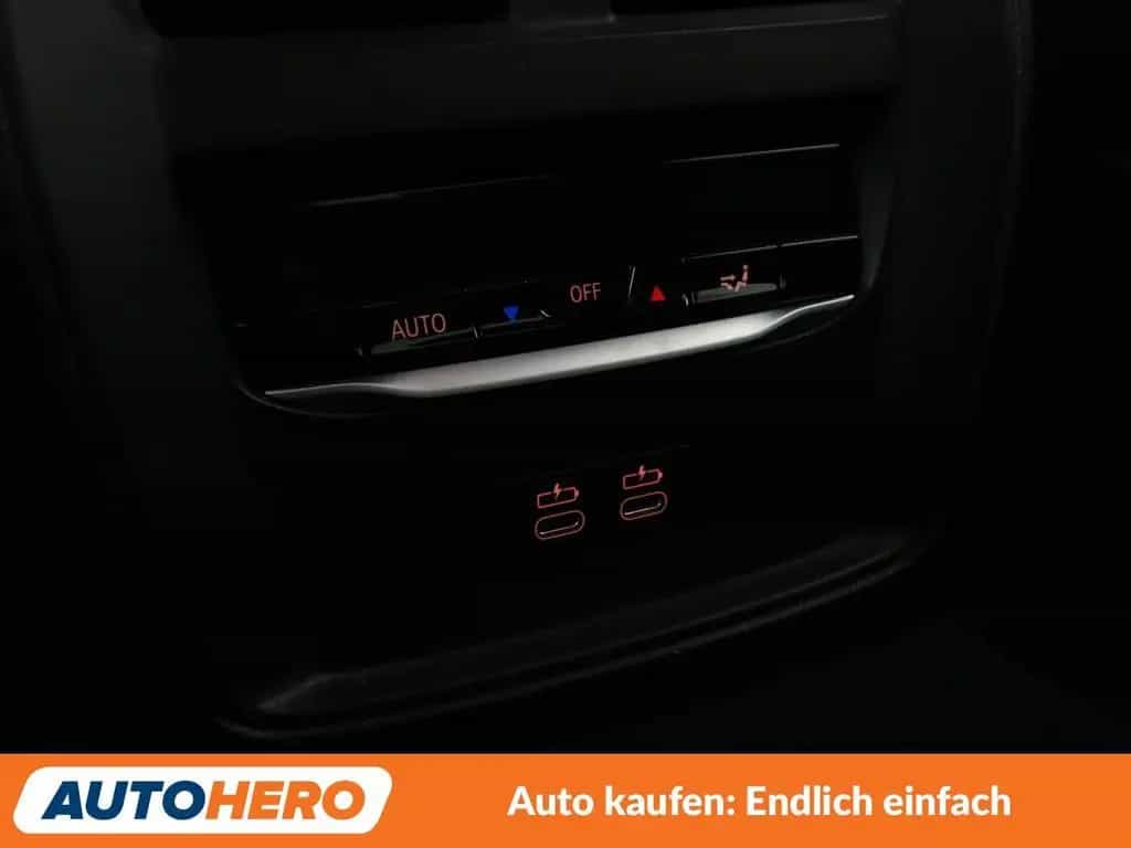 BMW 320 3er 320d M Sport Aut.*NAVI*LED*TEMPO*PDC*SHZ* 01/2021-photo-29