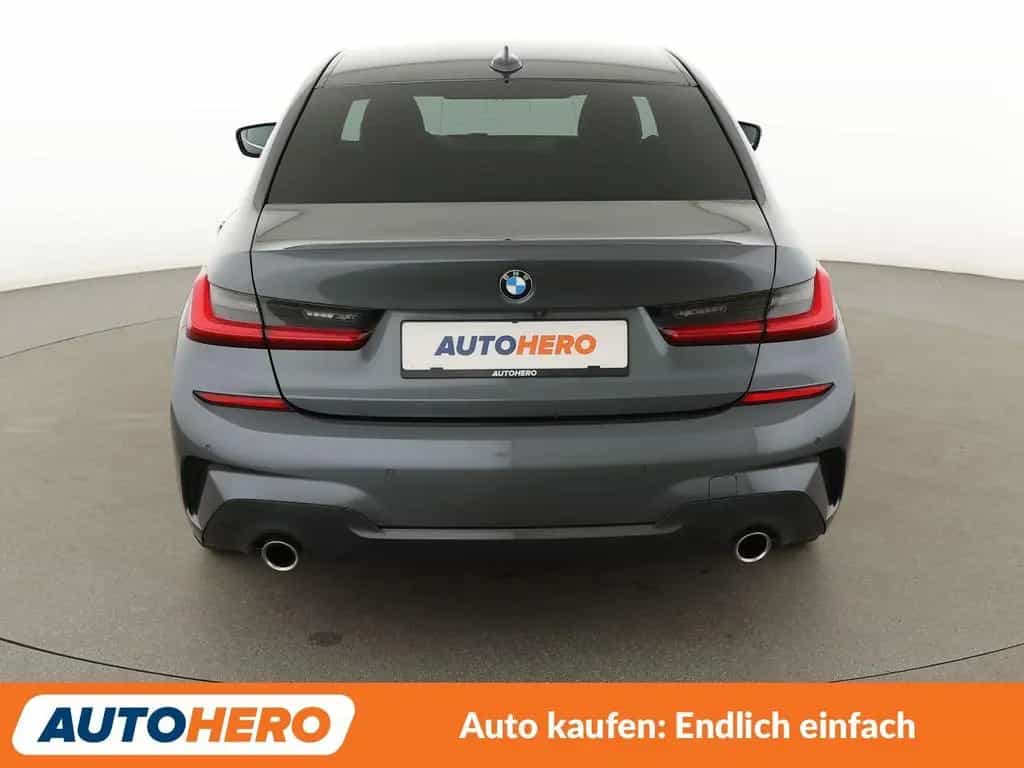 BMW 320 3er 320d M Sport Aut.*NAVI*LED*TEMPO*PDC*SHZ* 01/2021-photo-4