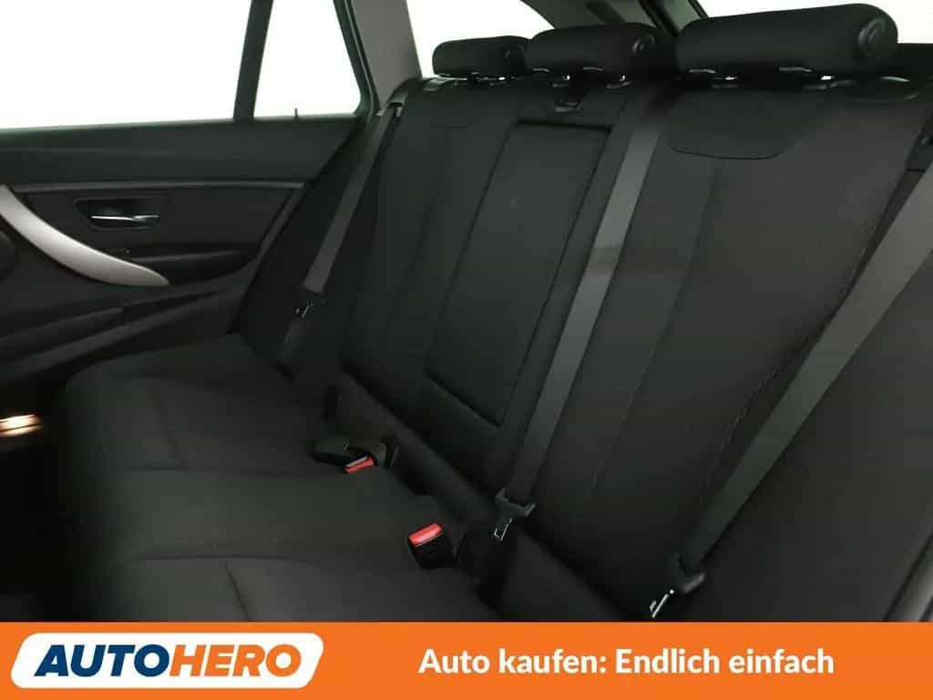 BMW 318 i Advantage Aut.*NAVI*LED*PDC*SHZ*TEMPO*ALU* 12/2017-photo-13