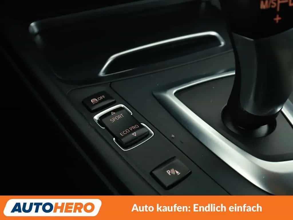 BMW 318 i Advantage Aut.*NAVI*LED*PDC*SHZ*TEMPO*ALU* 12/2017-photo-23