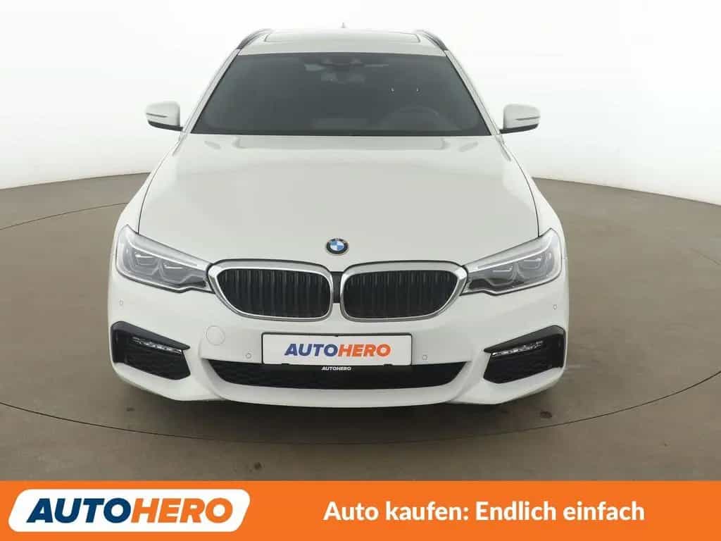 BMW 520 d xDrive M Sport Aut.*NAVI*LED*CAM*SHZ*TEMPO* 07/2018-photo-8