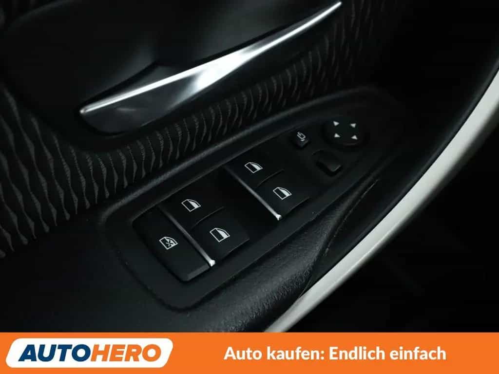 BMW 318 3er 318d Advantage Aut.*NAVI*TEMPO*PDC*SHZ*LIM* 03/2018-photo-24