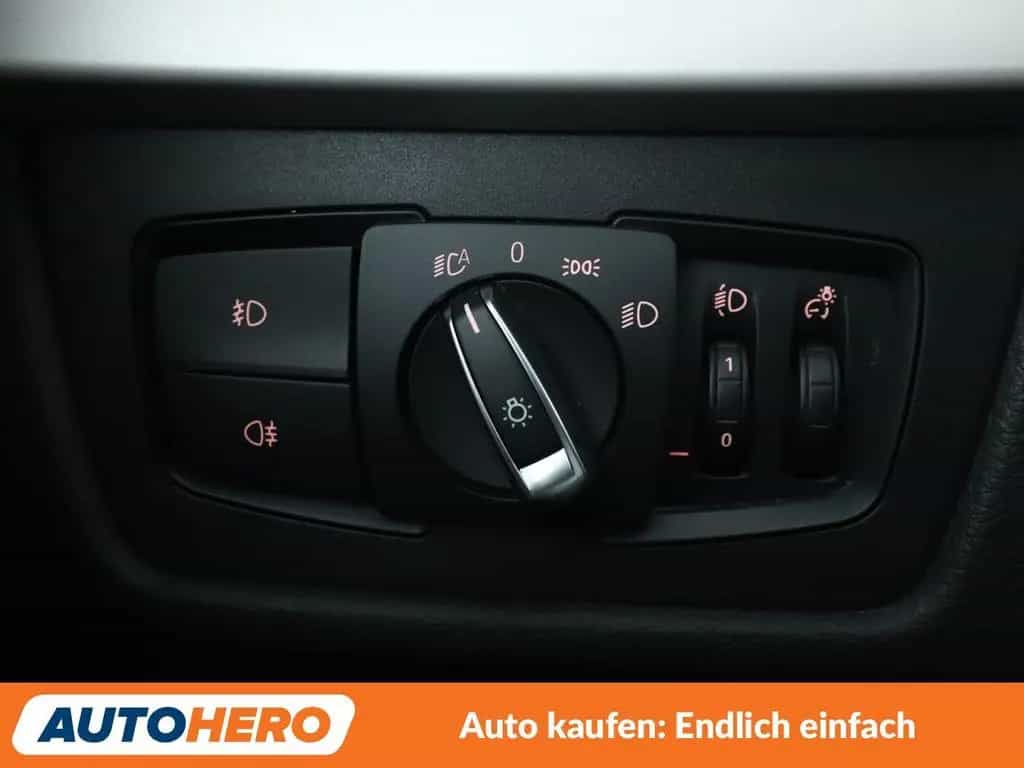 BMW 318 3er 318d Advantage Aut.*NAVI*TEMPO*PDC*SHZ*LIM* 03/2018-photo-25