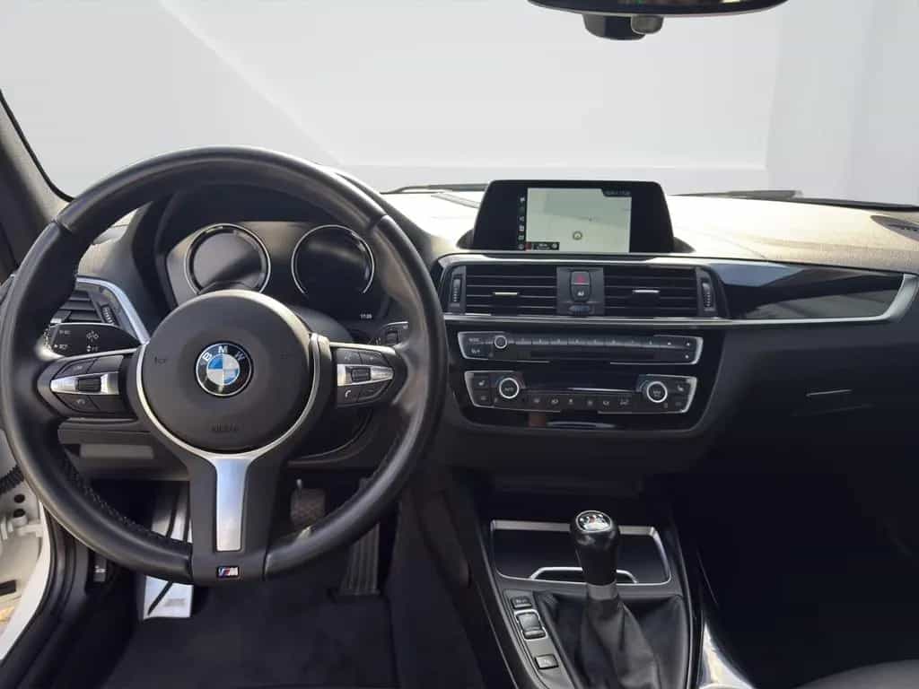 BMW 118 i Edition M Sport Shadow 05/2019-photo-12