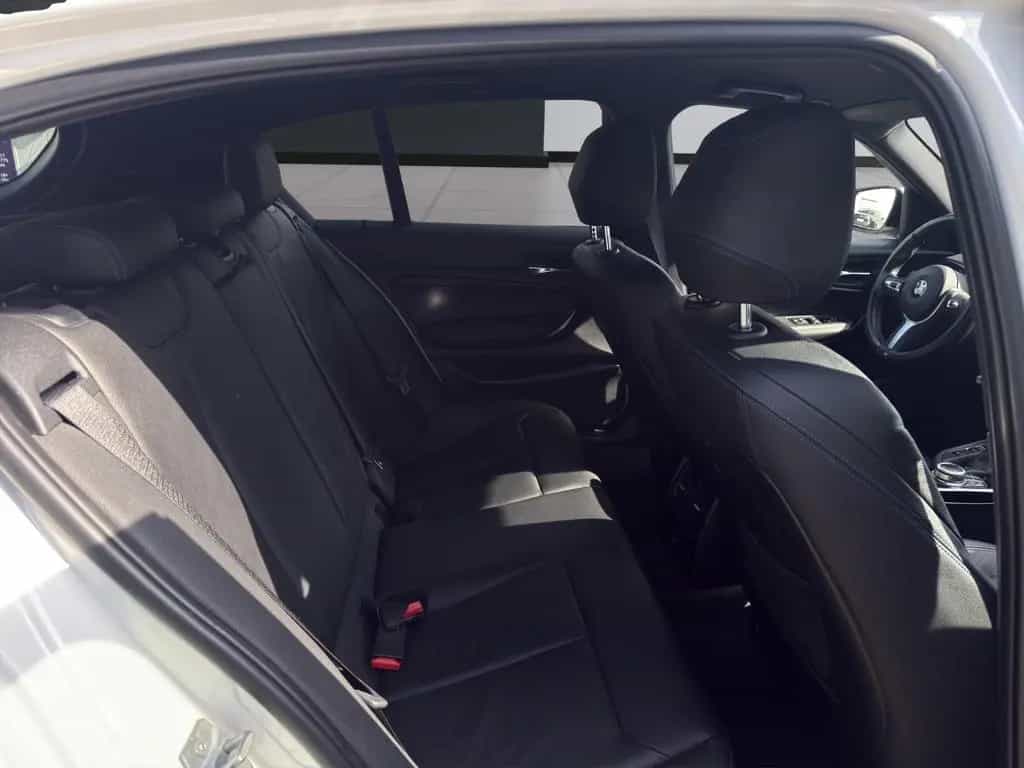 BMW 118 i Edition M Sport Shadow 05/2019-photo-16