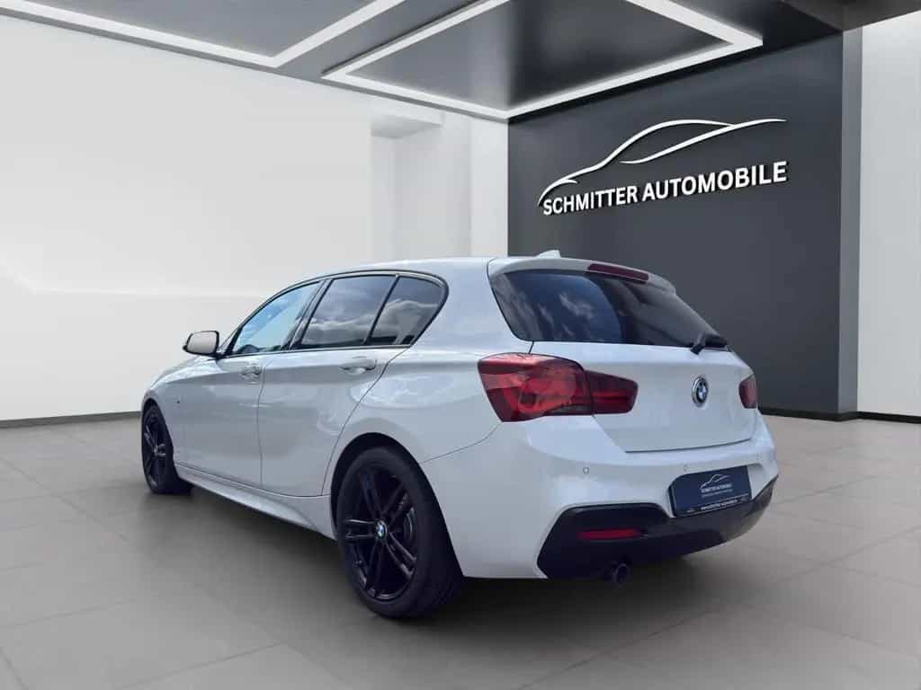 BMW 118 i Edition M Sport Shadow 05/2019-photo-2