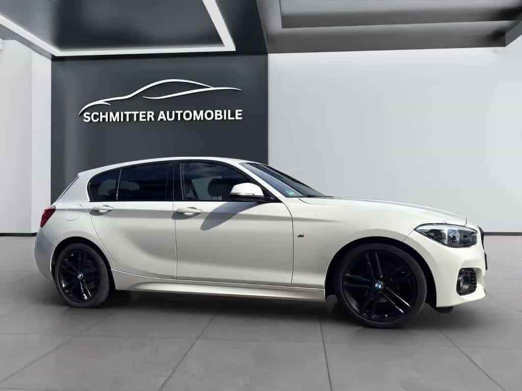BMW 118 i Edition M Sport Shadow 05/2019-photo-5