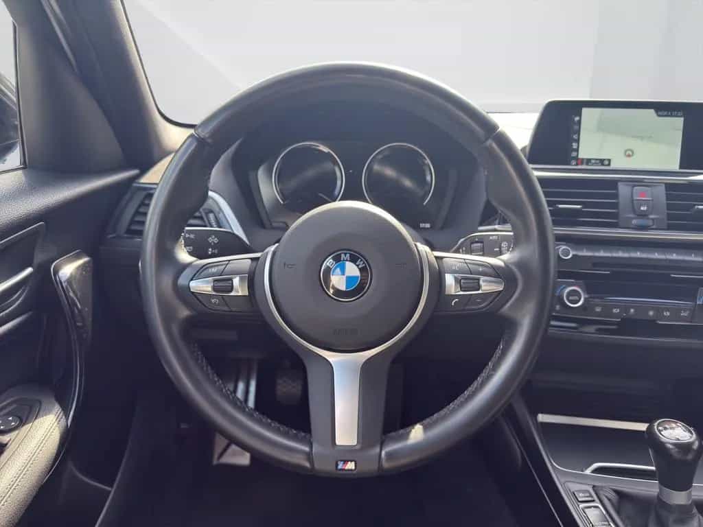 BMW 118 i Edition M Sport Shadow 05/2019-photo-8