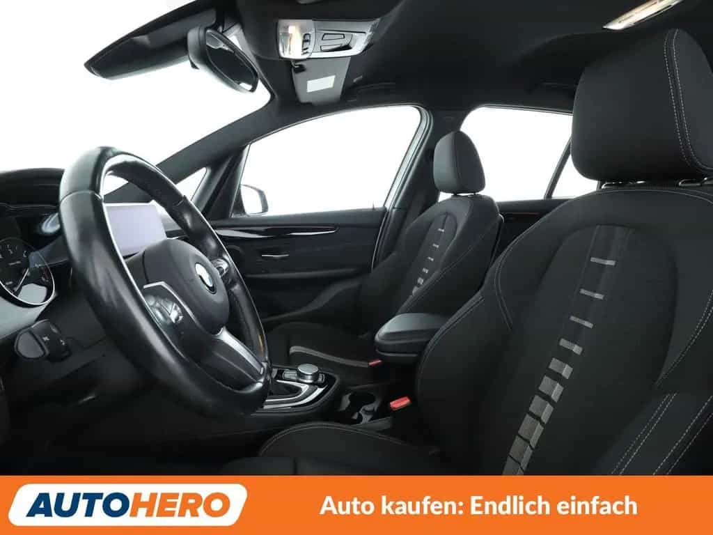BMW 218 Gran Tourer 218d Gran Tourer Sport Line Aut.*NAV*TEMP*CAM* 11/2016-photo-9