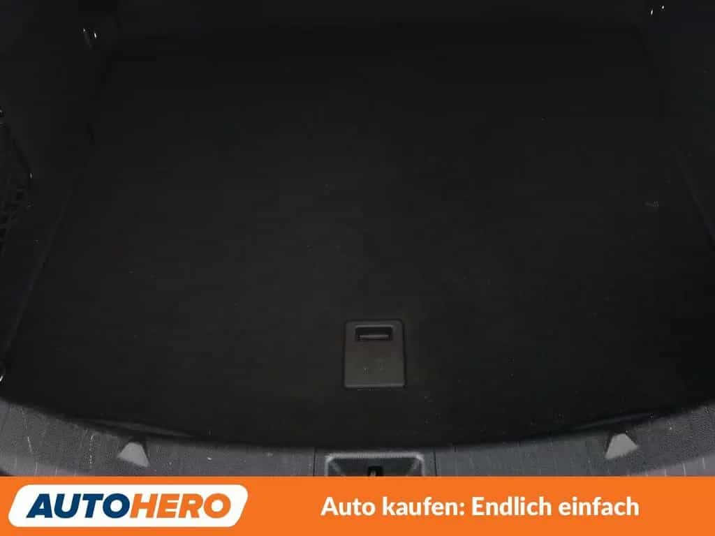 Mercedes-Benz CLA 180 Urban Aut.*NAVI*TEMPO*LED*CAM*SHZ*PDC* 08/2017-photo-17