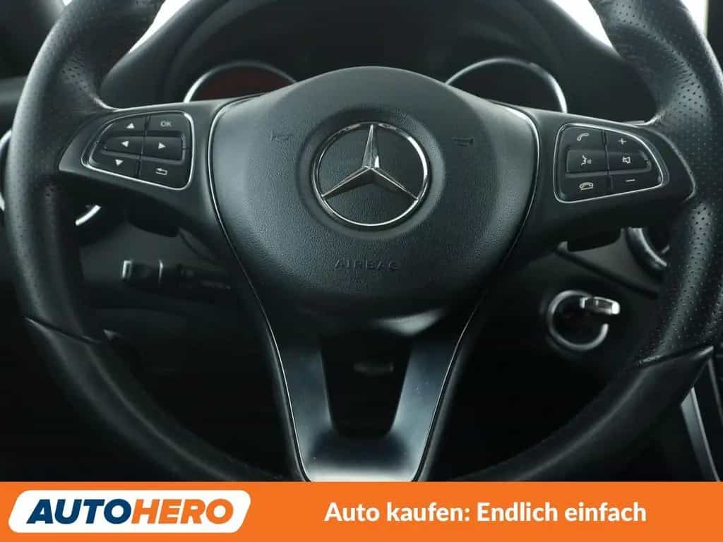 Mercedes-Benz CLA 180 Urban Aut.*NAVI*TEMPO*LED*CAM*SHZ*PDC* 08/2017-photo-18