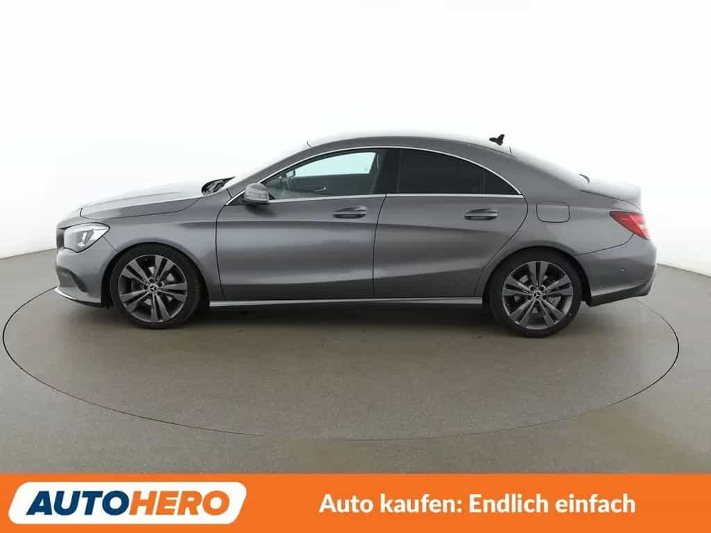 Mercedes-Benz CLA 180 Urban Aut.*NAVI*TEMPO*LED*CAM*SHZ*PDC* 08/2017-photo-2