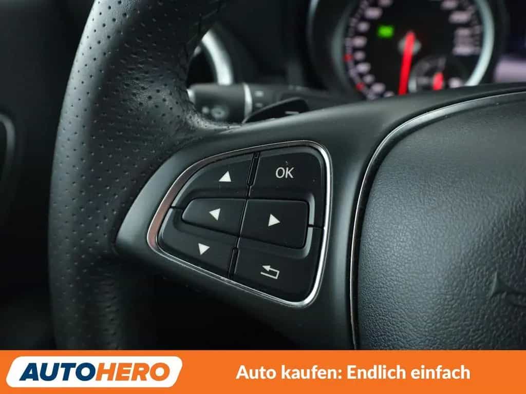 Mercedes-Benz CLA 180 Urban Aut.*NAVI*TEMPO*LED*CAM*SHZ*PDC* 08/2017-photo-28