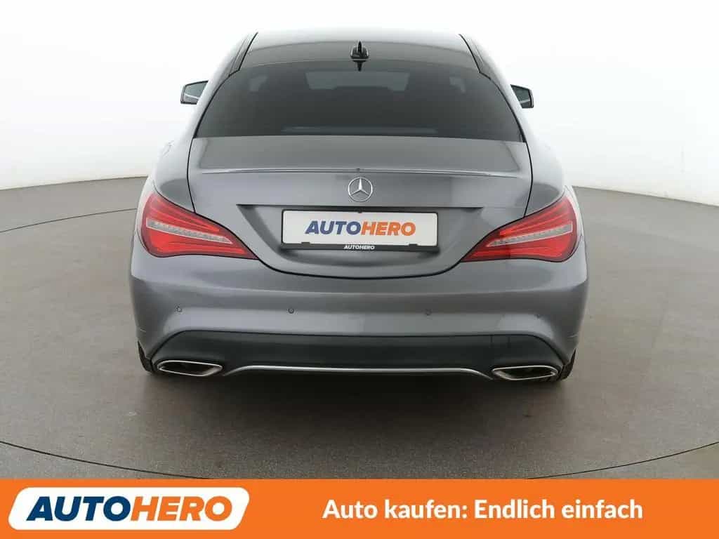Mercedes-Benz CLA 180 Urban Aut.*NAVI*TEMPO*LED*CAM*SHZ*PDC* 08/2017-photo-4