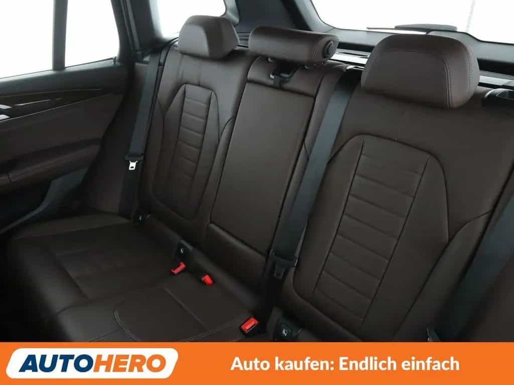 BMW X3 xDrive 30i Advantage Aut.*NAVI*LED*HUD*TEMPO* 07/2018-photo-13