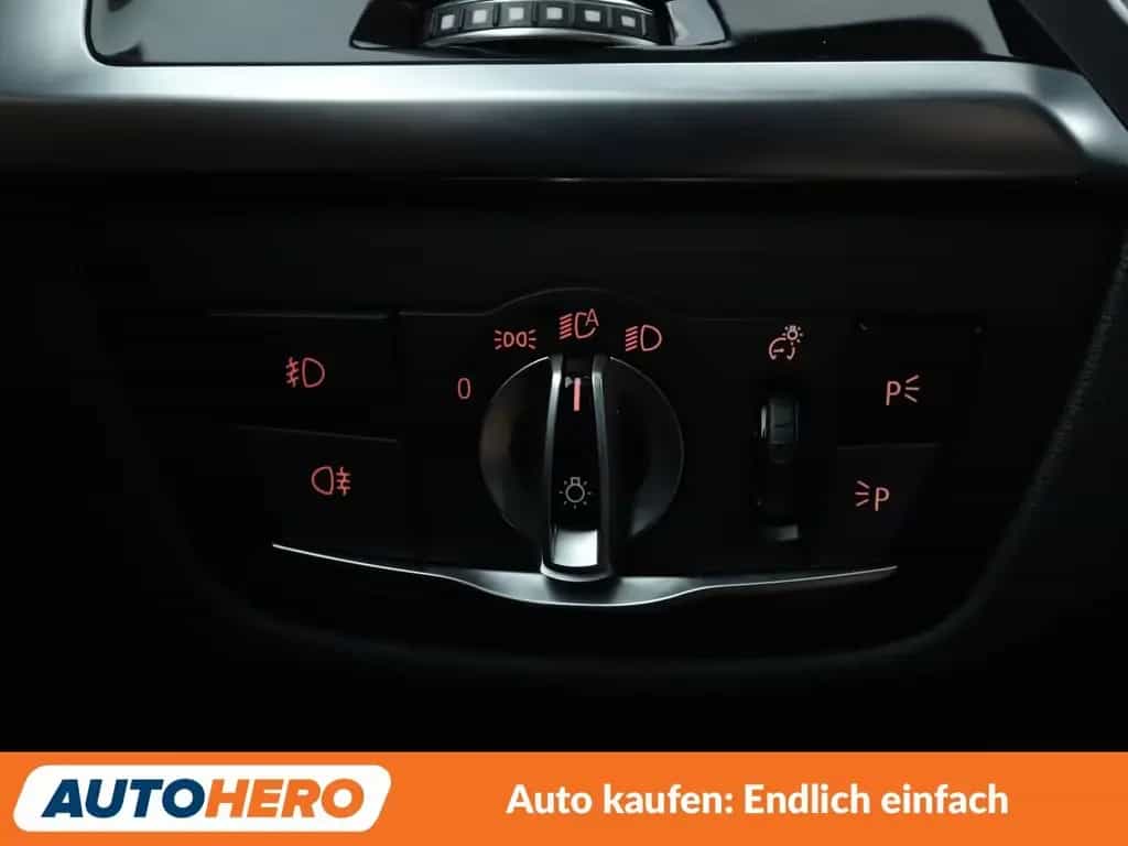 BMW X3 xDrive 30i Advantage Aut.*NAVI*LED*HUD*TEMPO* 07/2018-photo-26