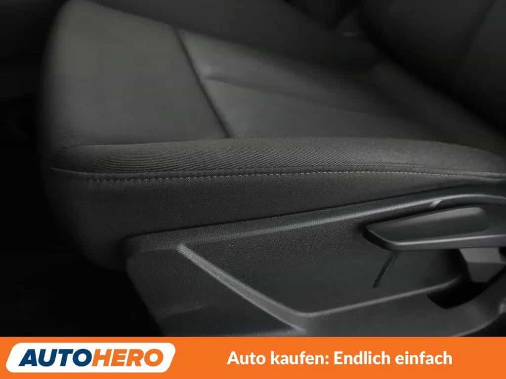 Audi A3 Limousine 35 TFSI S line Aut.*NAV*LED*ACC*CAM 03/2022-photo-28