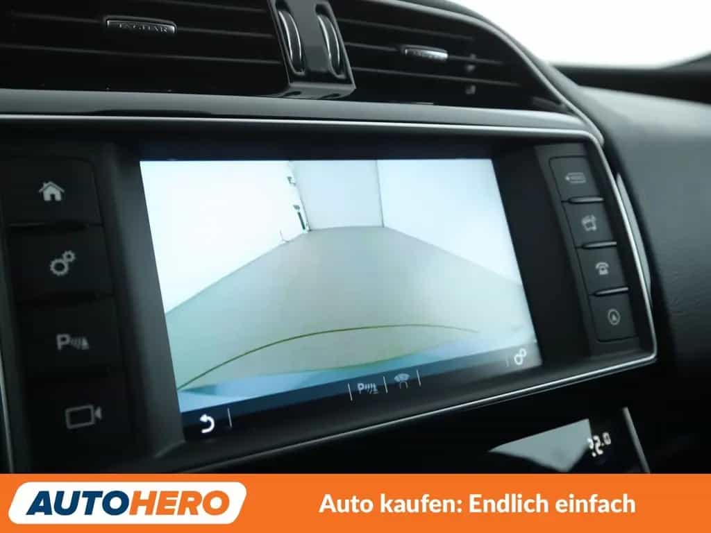 Jaguar XE 20d R-Sport Aut*NAVI*XENON*TEMPO*CAM*PDC*SHZ* 09/2015-photo-21